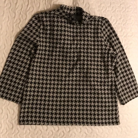 Houndstooth Knit Blouse - Picture 1 of 2